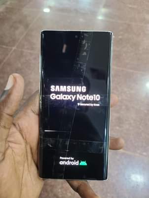 A picture of SAMSUNG NOTE10 256GB AT 280000