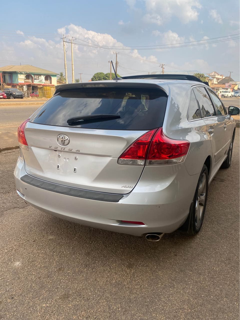 A picture of Toyota Venza 2011 Model Fullest option