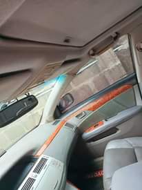 A picture of Am selling my Toyota Avalon