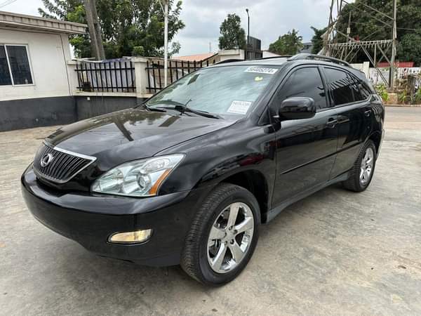 A picture of Foreign used 2006 07 Lexus RX 350 fresh from sea