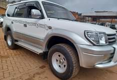 A picture of Toyota land cruiser prado tx Petrol engine Price 28 5m