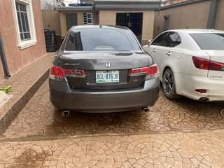 A picture of Honda Accord 08