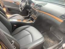 A picture of E350 Mercedes Benz