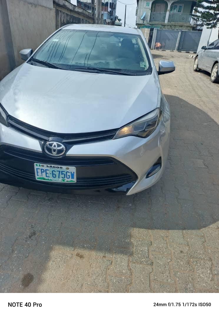 A picture of Corolla 014