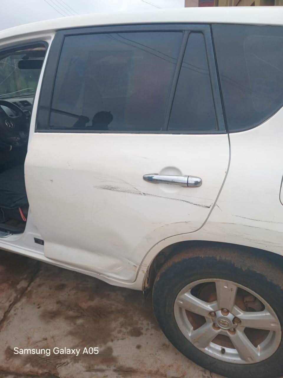A picture of Rav4 manual gear