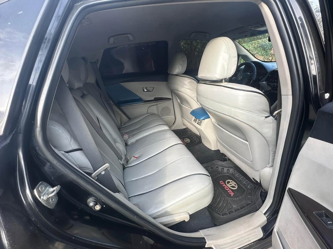 A picture of 2012 Toyota venza