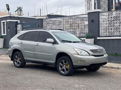 A picture of Full option 2005 RX330 for sale