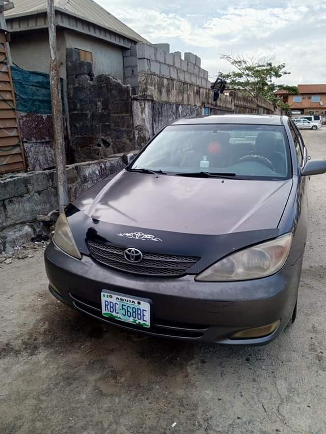 A picture of Toyota Camry 2004