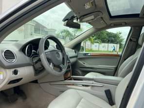 A picture of NEATLY 9JA USED 4MATIC ML350 MERCEDES BENZ 2007 MODEL CATALYTIC