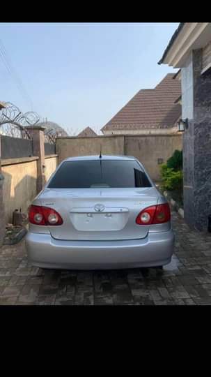 A picture of Toyota Corolla 06