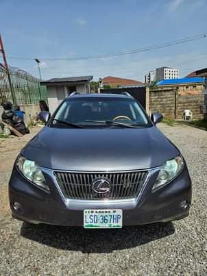 A picture of Lexus Rx350