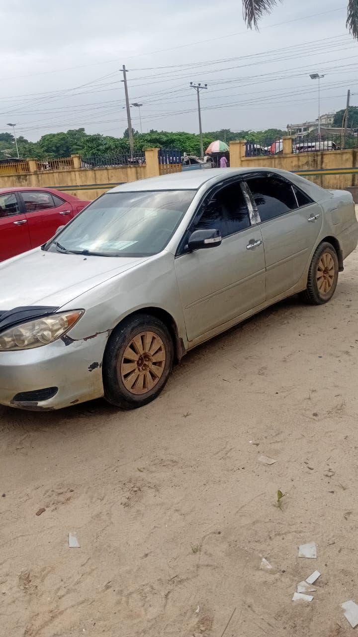 A picture of 2006 Toyota camry