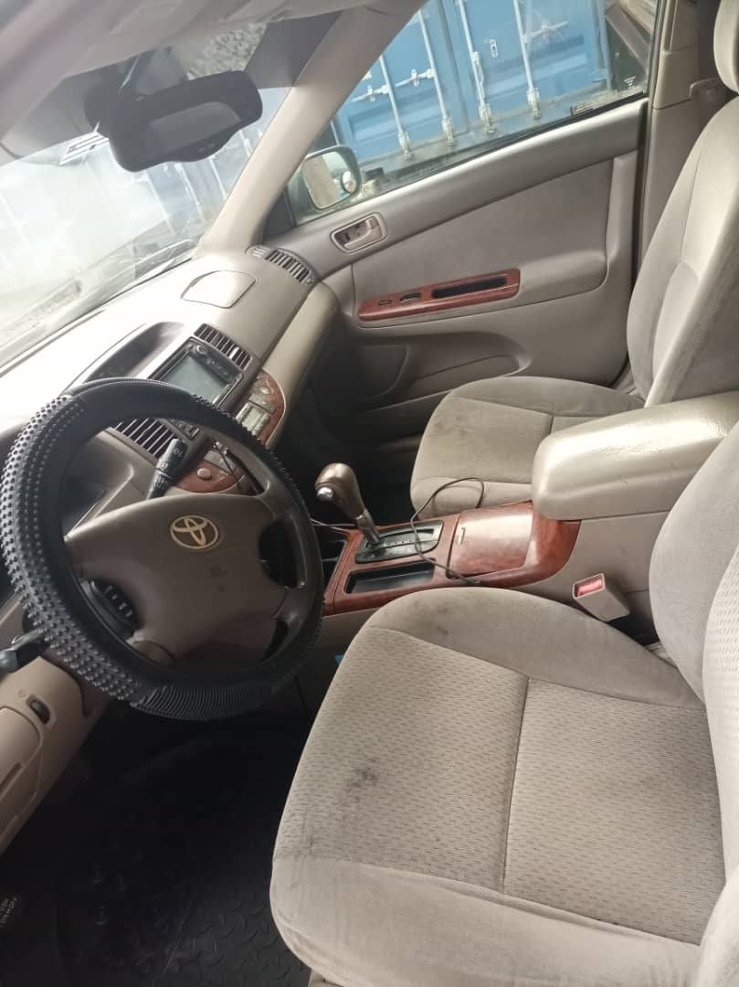 A picture of Toyota Camry 2004