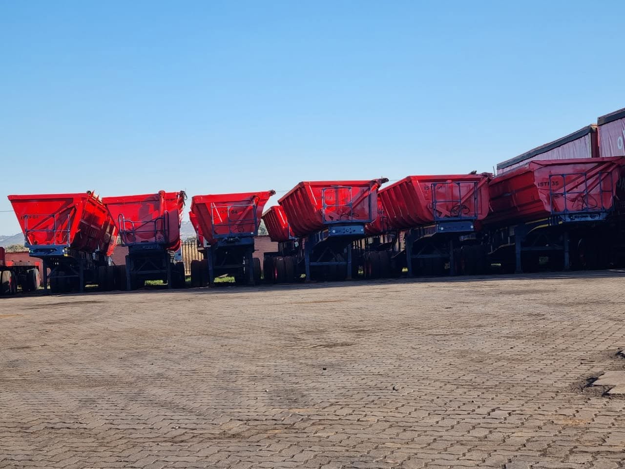 tipper truck
