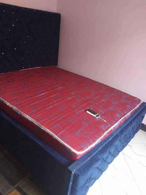 A picture of Kitanda na godoro inch 8 0652150012