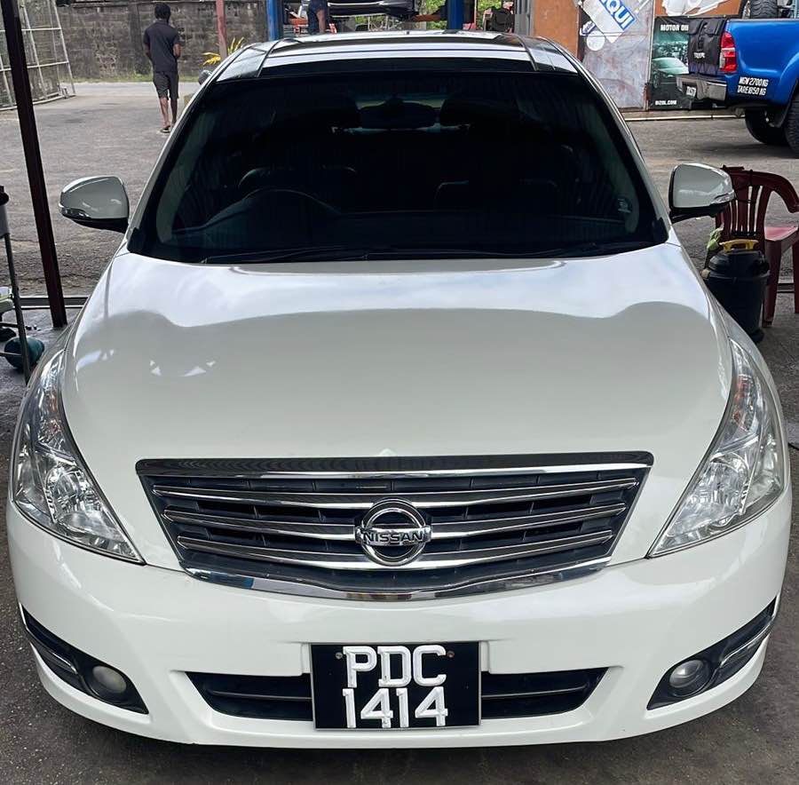 nissan teana