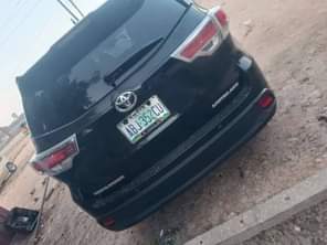 A picture of For sale Extremely clean Nigeria used toyota highlander 2017model every