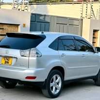 A picture of Toyota Harrier New model