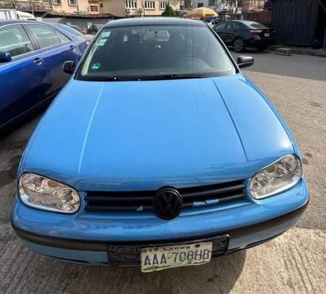 A picture of Platinum colour Golf 4 Pristine clean Ac is excellent Engine