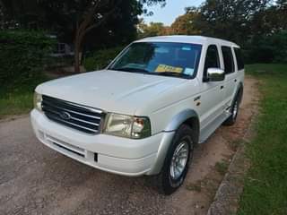 A picture of Ford ranger Station wagon Injin diesel Gia manyu Full ac