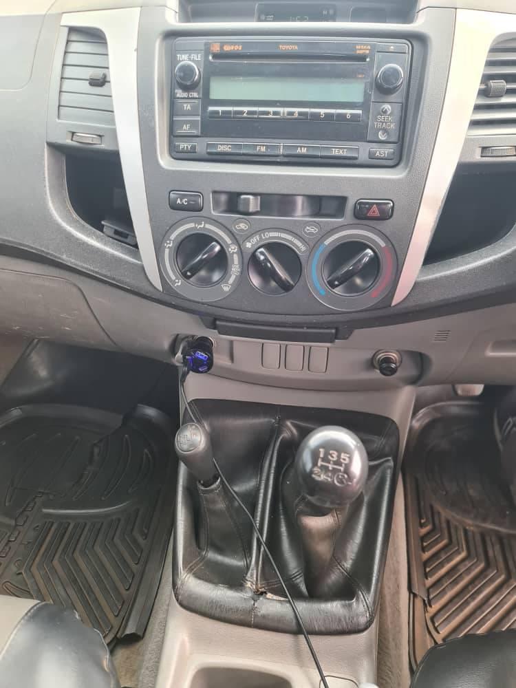 used toyota hilux