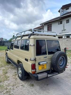 A picture of TOYOTA LANDCRUISER HARDTOP