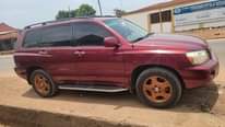 A picture of 2004 toks highlander accident free in ilorin going very cheap