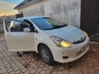 A picture of Toyota Wish