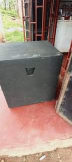 A picture of 2 piece of bass