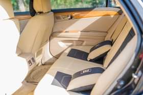 A picture of Very sharp Toyota Avalon with nothing to fix everywhere soft