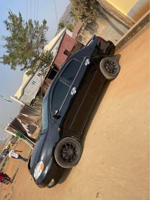 A picture of Toyota Corolla 04