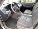 A picture of 2004 TOYOTA Highlander