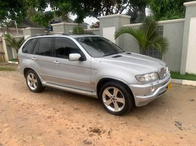 A picture of BMW X5