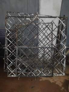 A picture of 12mm 10 mm rod and protector for sale