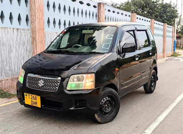 A picture of Suzuki solio 