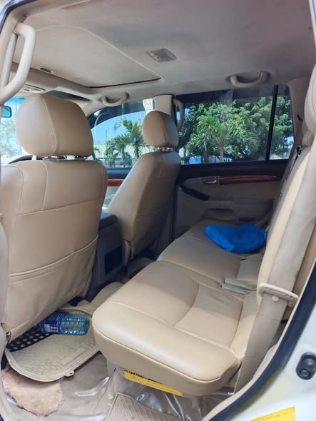 A picture of TOYOTA TX PRADO