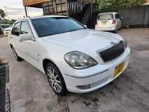 A picture of 2004 Toyota Brevis