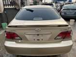 A picture of 6 Month used Lexus ES 300 2004 model First body