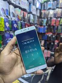 A picture of Oppo R9 plus Mpya 128GB call 0687521558