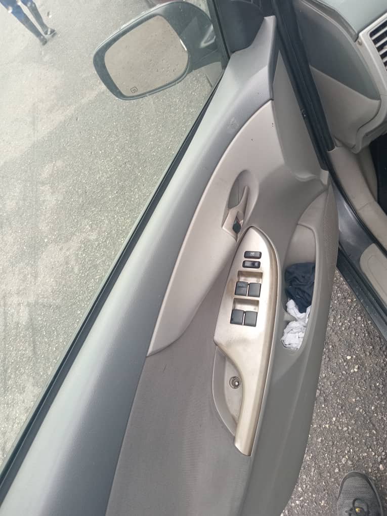 A picture of 2010 Toyota camry