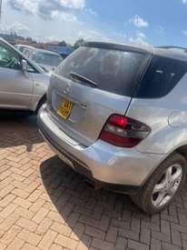 A picture of Mercedes benz 4matic petro 19m