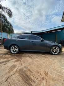 A picture of Toks Lexus is250 2009