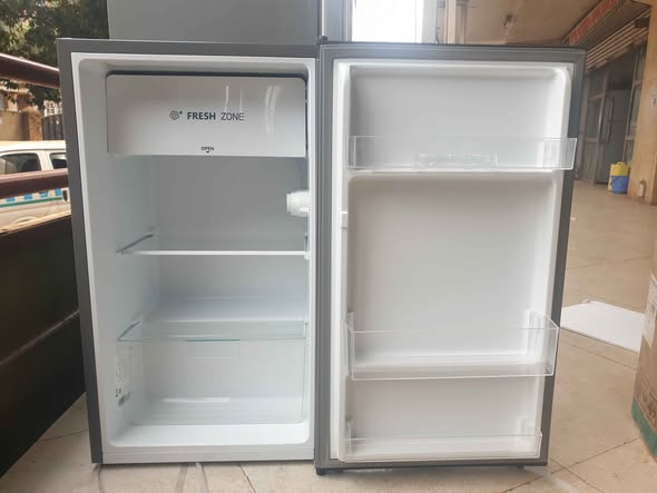 A picture of Hisense Fridge 120L