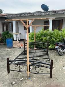 A picture of Karibu nauza kitanda cha chuma 5 6 Bei 160000 Location
