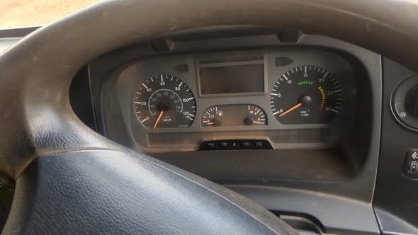 A picture of Mercedes Benz axor on sale at 45m only contact me