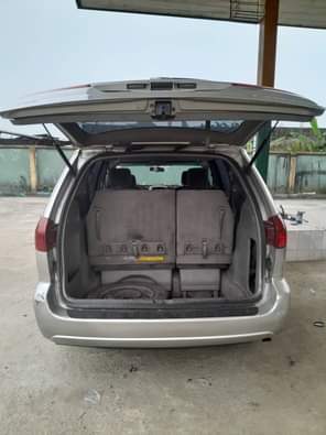 A picture of 2006 Toyota Sienna le In good condition Ac chilling Gear