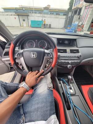 A picture of 2012 13 Honda accord not registered