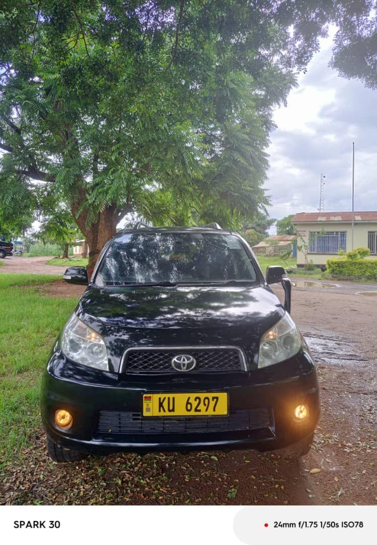 A picture of TOYOTA RUSH