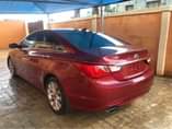 A picture of Hyundai Sonata 2012