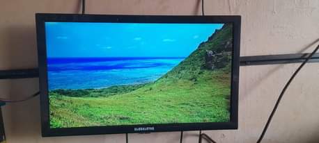 A picture of 24 inches GLOBAL STAR digital tv free to air on